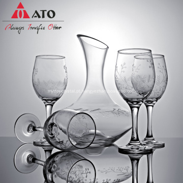 Decanter de vinho de vinho tinto e quatro copo